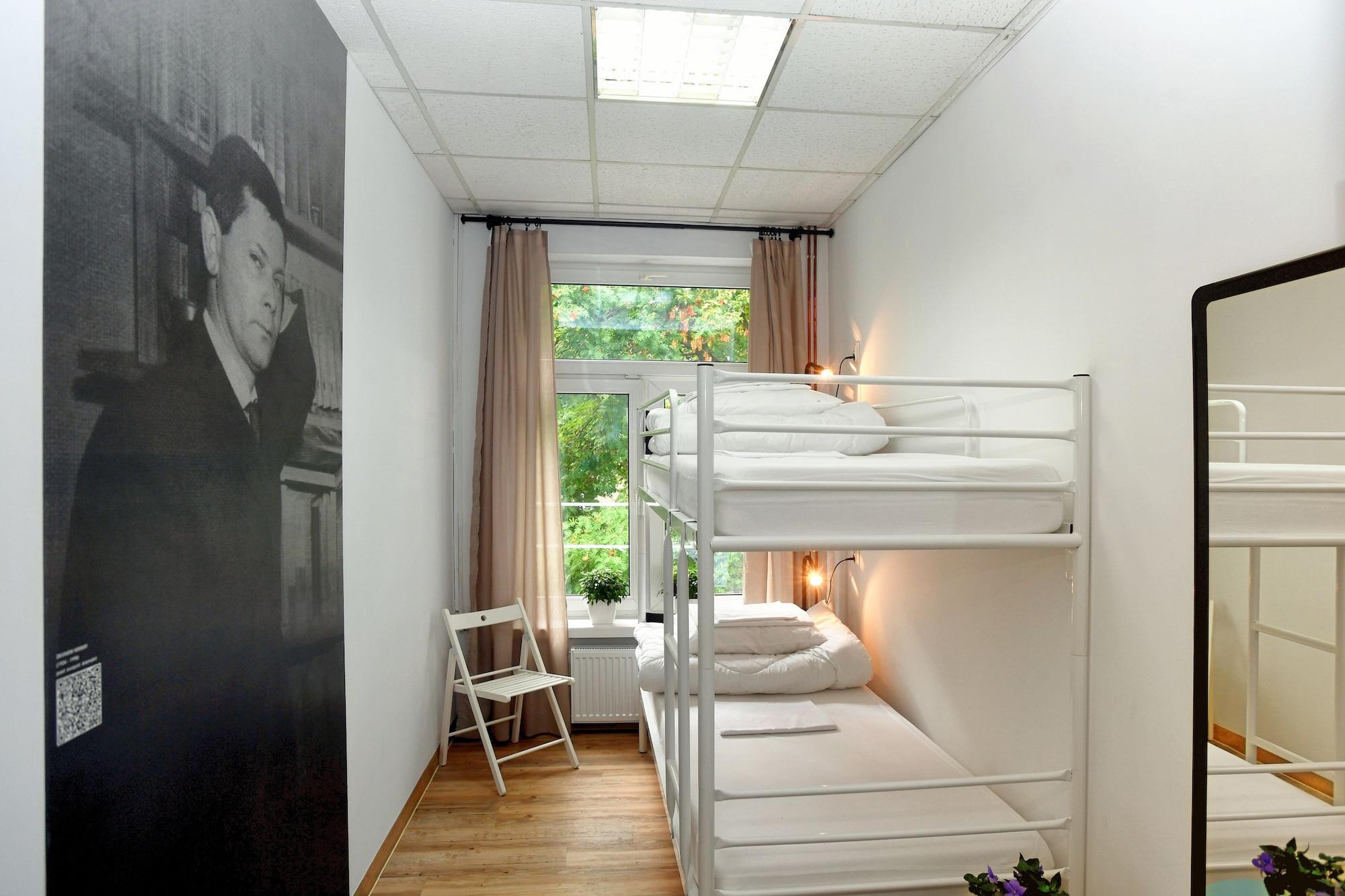 Hostal Centrum Private & Dorms