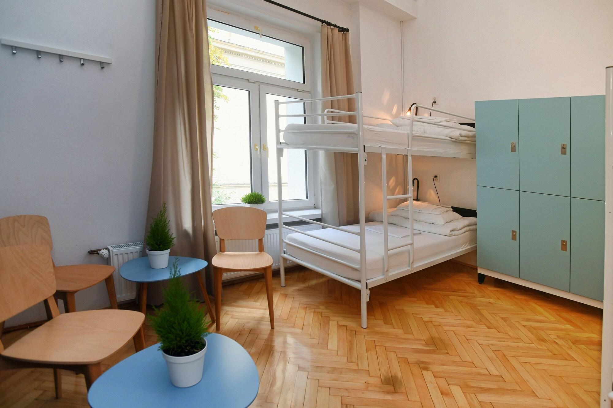 Hostal Centrum Private & Dorms Varsovia