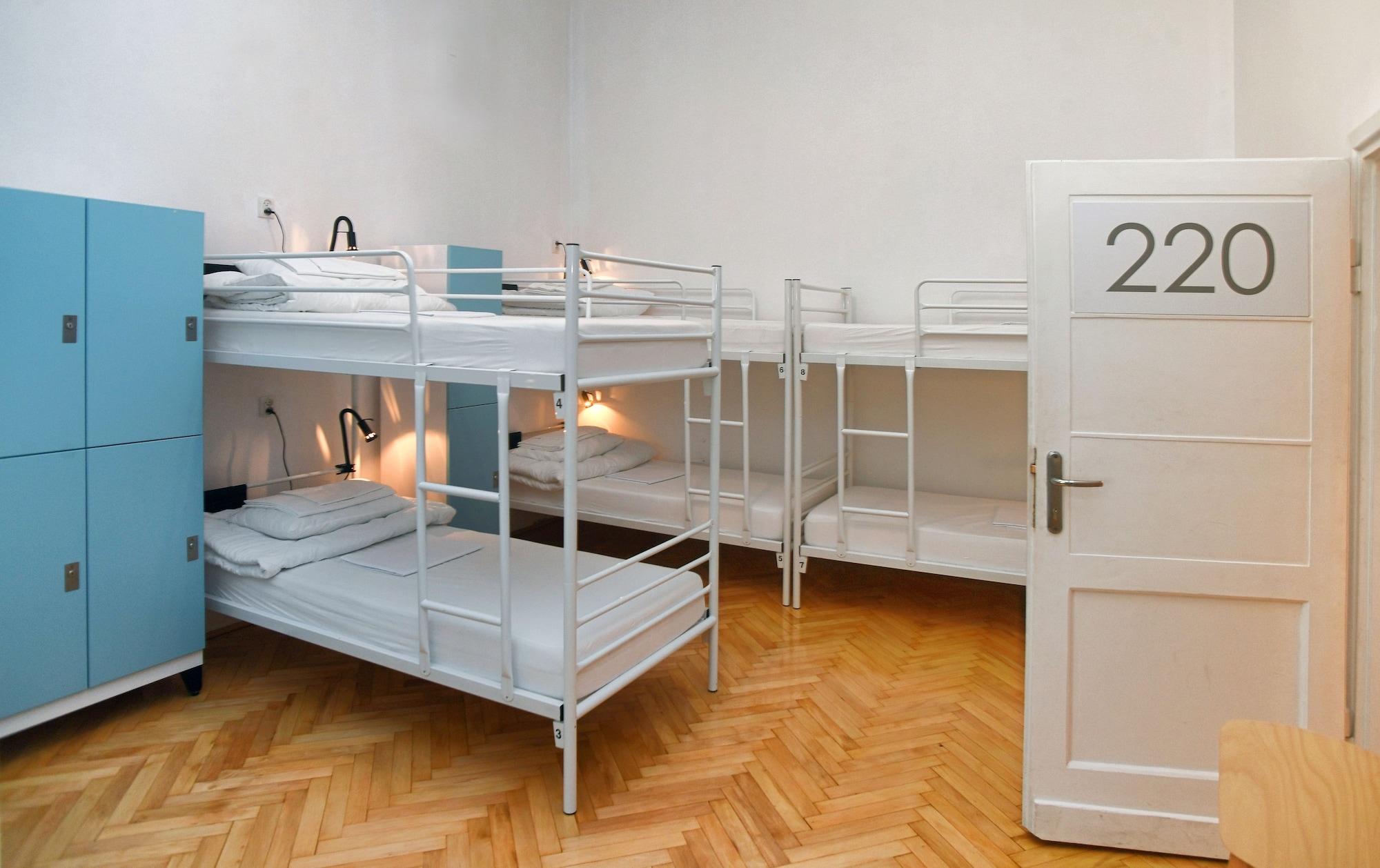Centrum Private & Dorms Varsovia