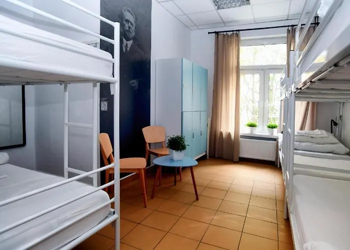 Warsaw Hostel Centrum Private Rooms & Dorms